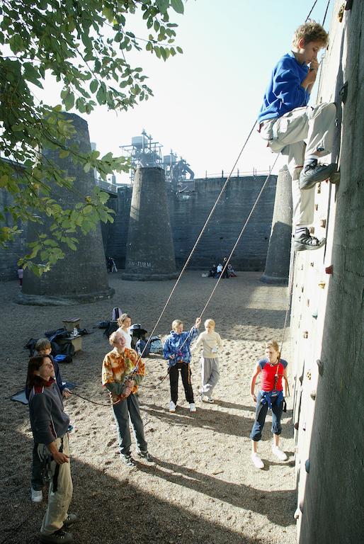 Jugendherberge Duisburg Landschaftspark Exterior foto